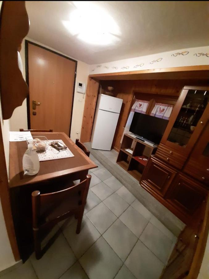Casa Chiara Leilighet Nus Eksteriør bilde